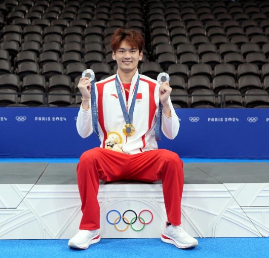 JackeyLove遭遇十持续失利，法国队教练压力巨大！